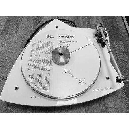 Thorens TD 309 levysoitin Denon DL-110 MC äänirasialla